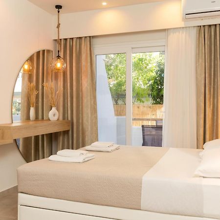 ניי פורי Mystery Suites And Apartments מראה חיצוני תמונה