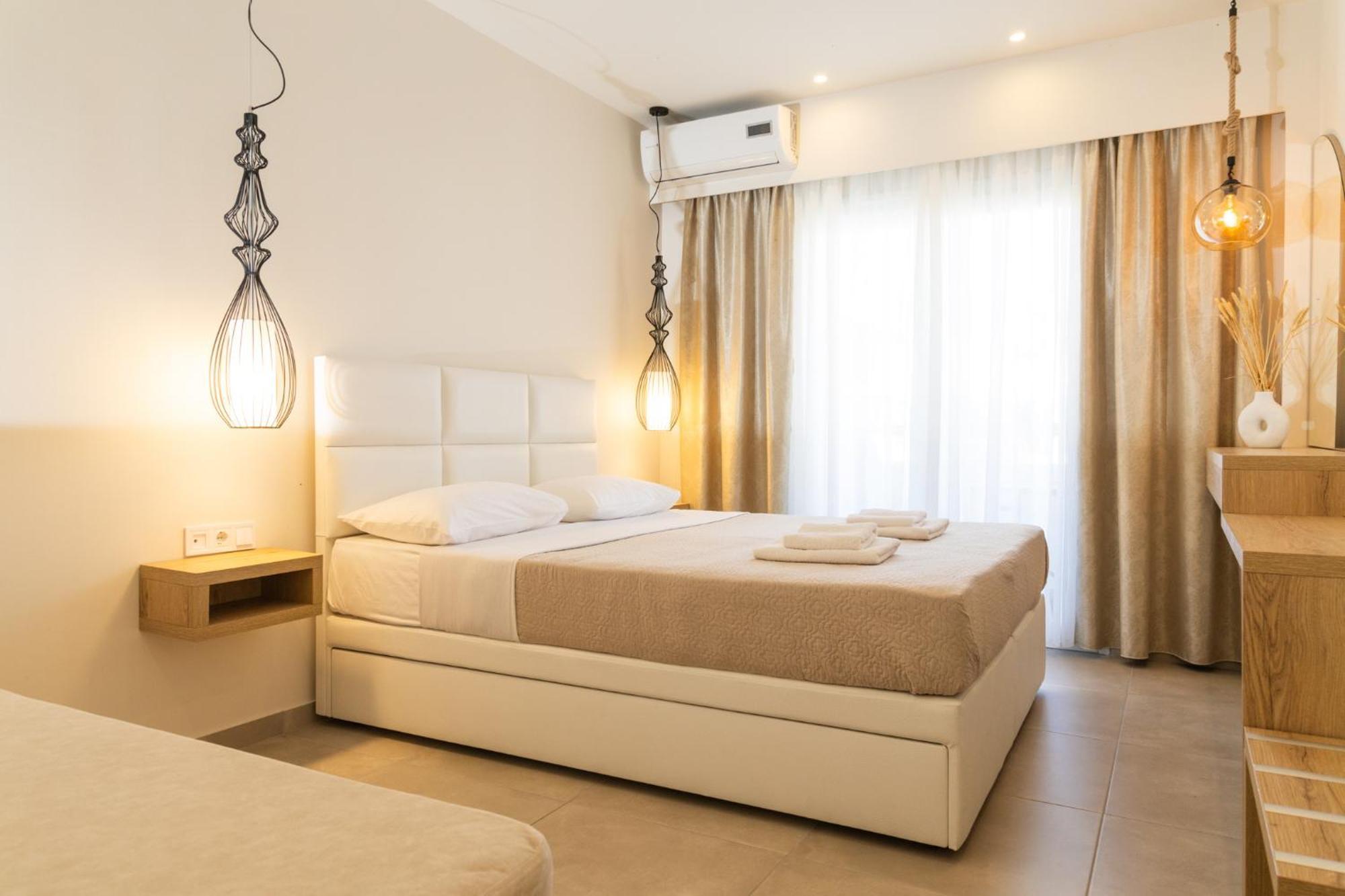 ניי פורי Mystery Suites And Apartments מראה חיצוני תמונה
