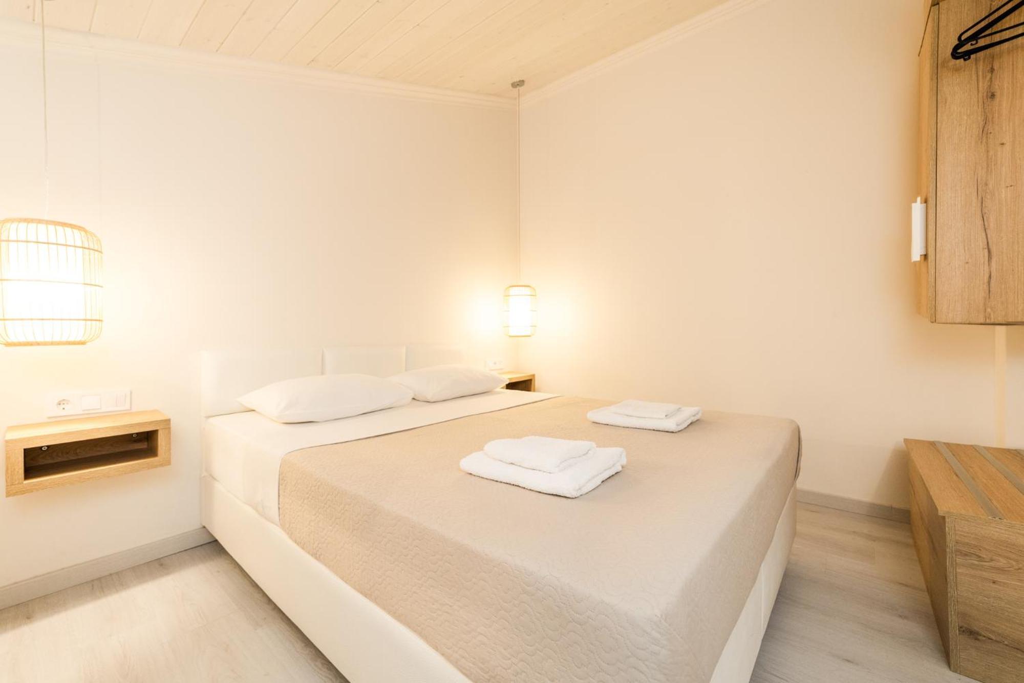 ניי פורי Mystery Suites And Apartments מראה חיצוני תמונה