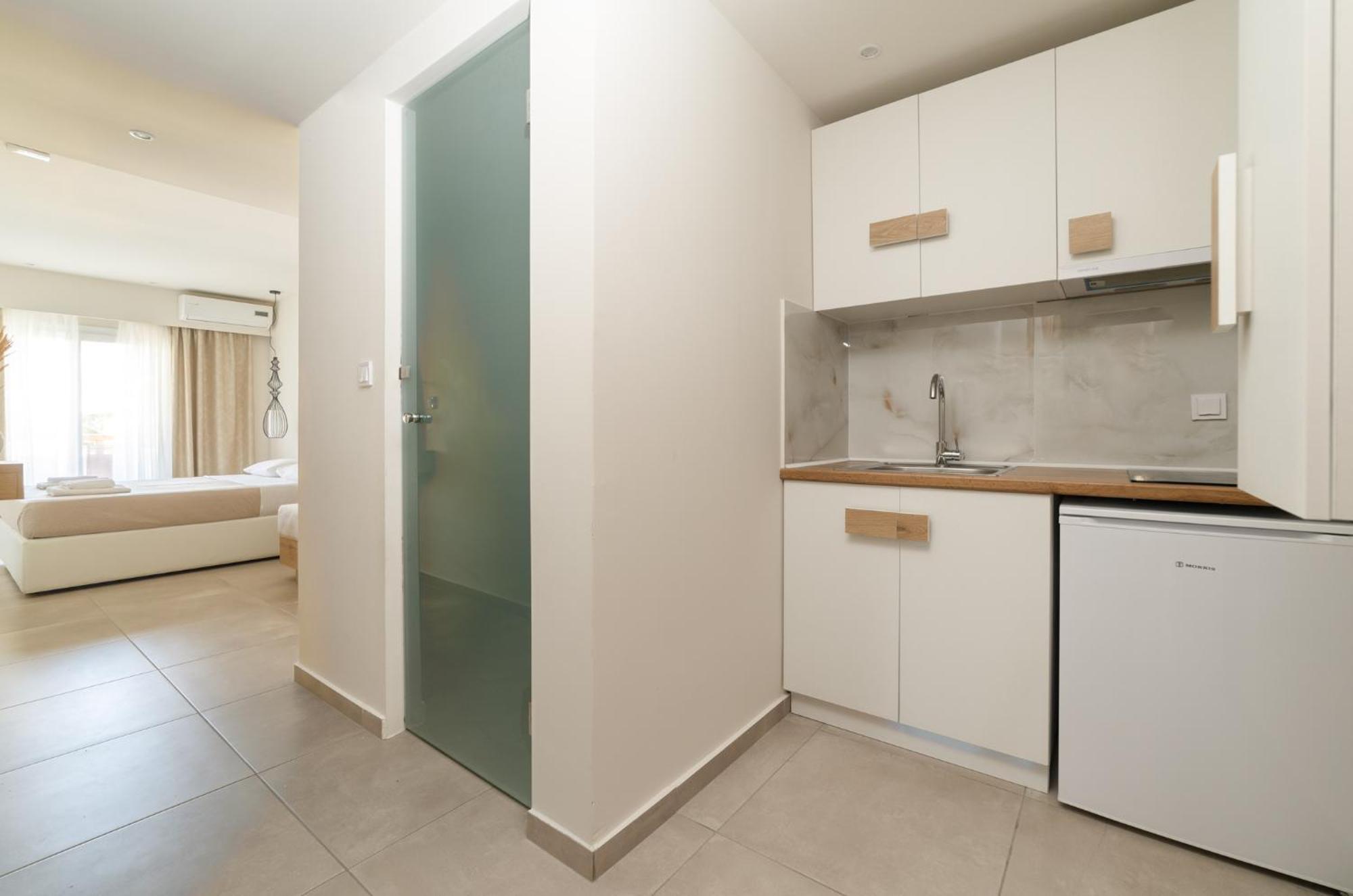 ניי פורי Mystery Suites And Apartments מראה חיצוני תמונה