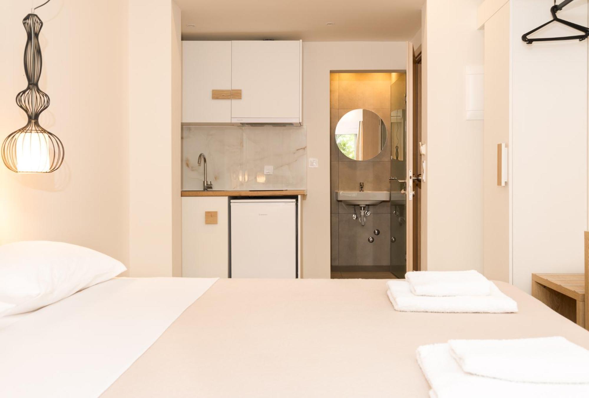 ניי פורי Mystery Suites And Apartments מראה חיצוני תמונה