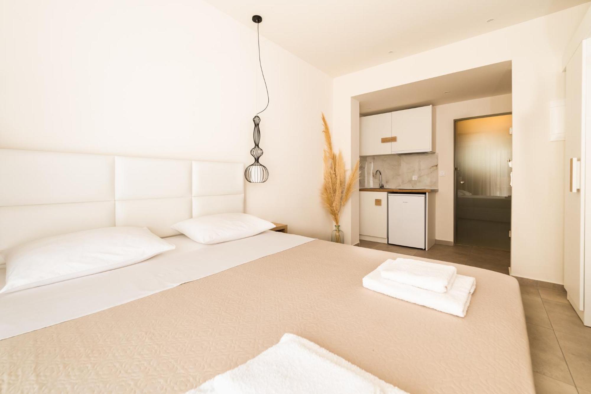 ניי פורי Mystery Suites And Apartments מראה חיצוני תמונה