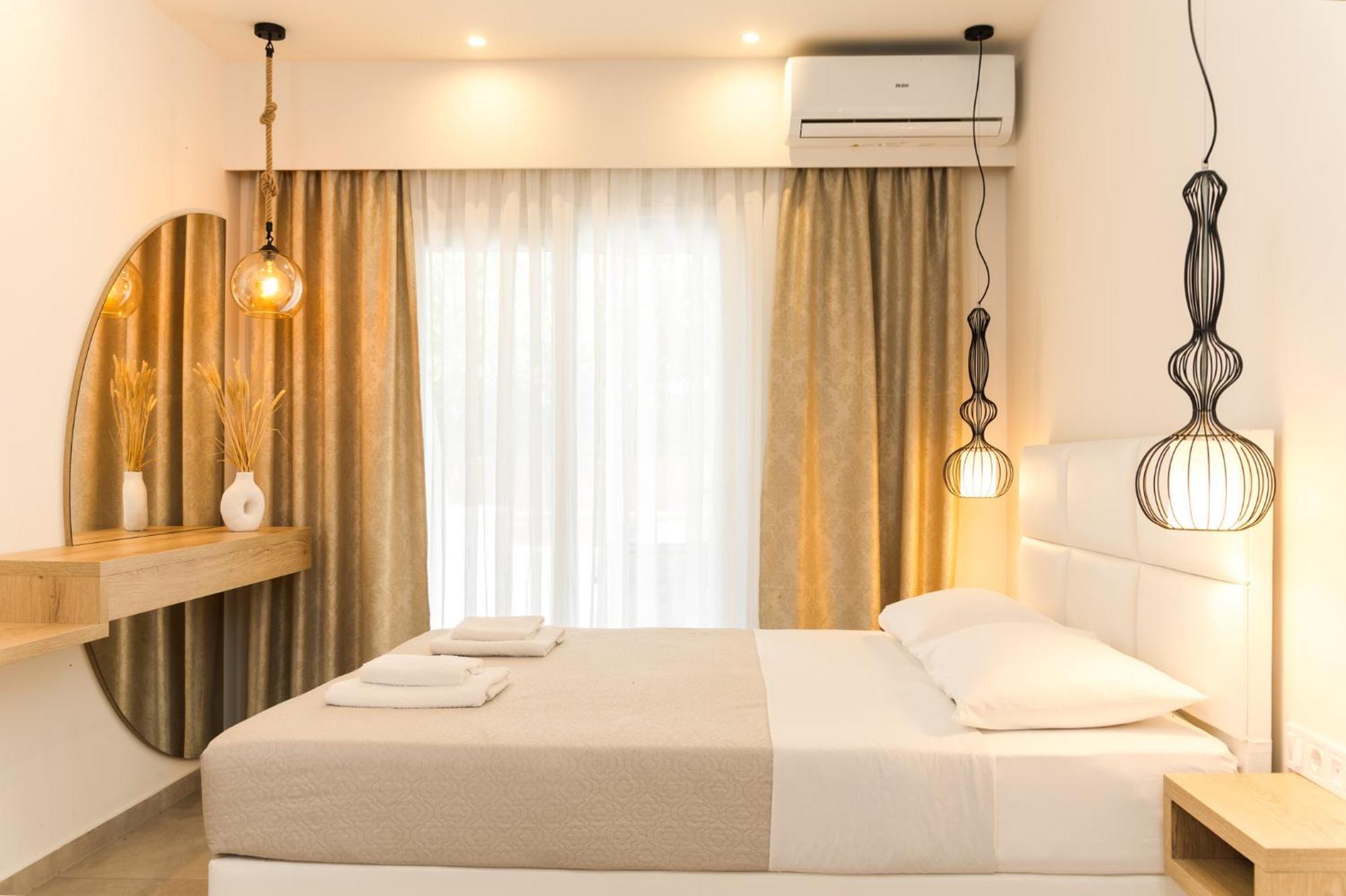 ניי פורי Mystery Suites And Apartments מראה חיצוני תמונה