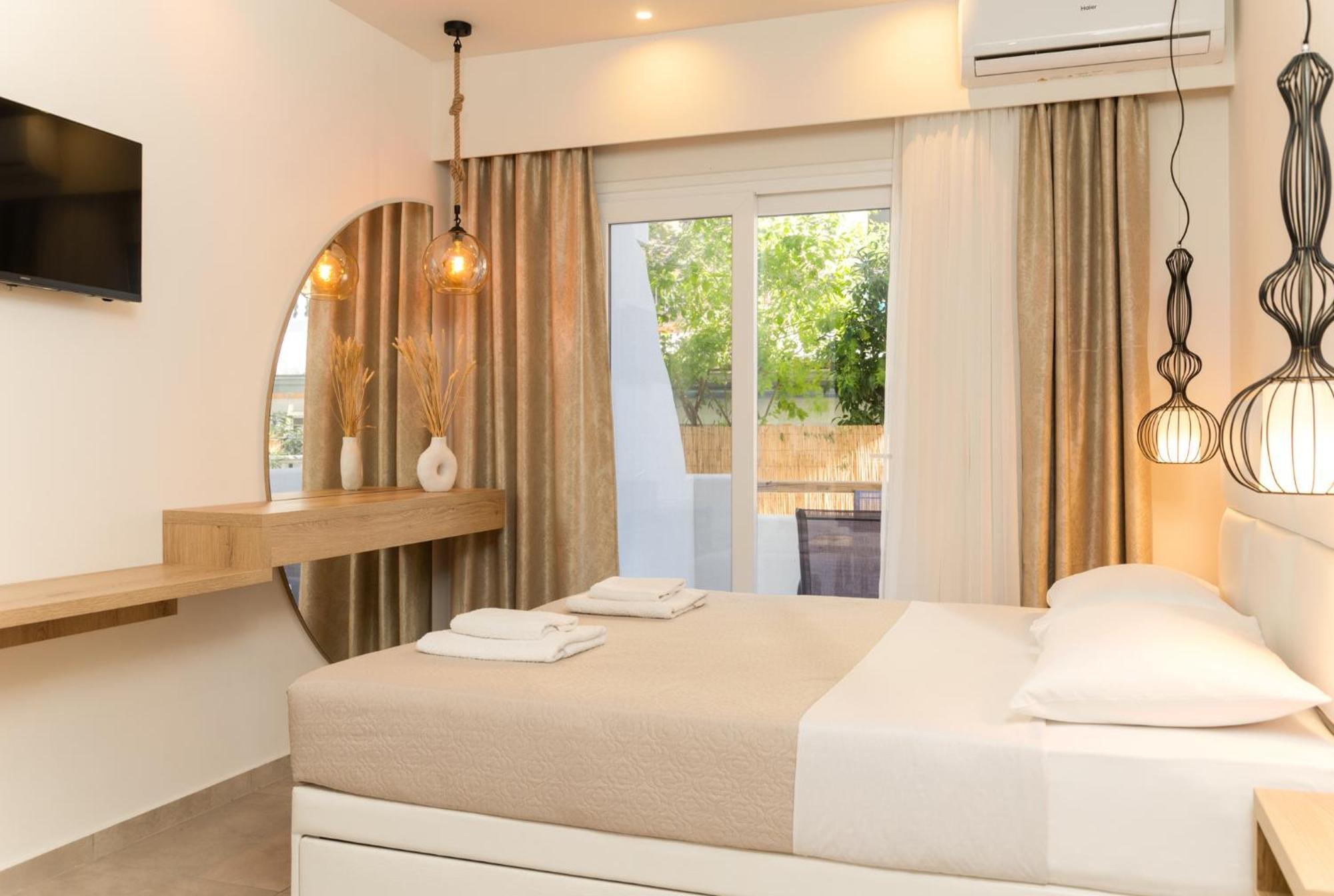 ניי פורי Mystery Suites And Apartments מראה חיצוני תמונה